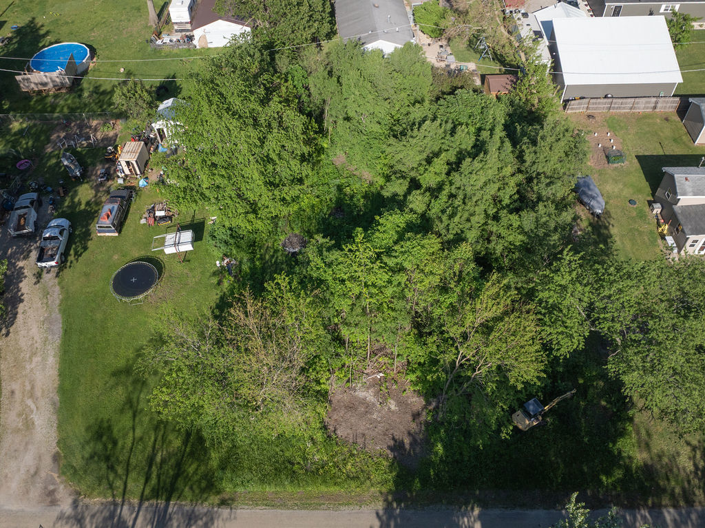 146 N Robert Drive Property Photo 6