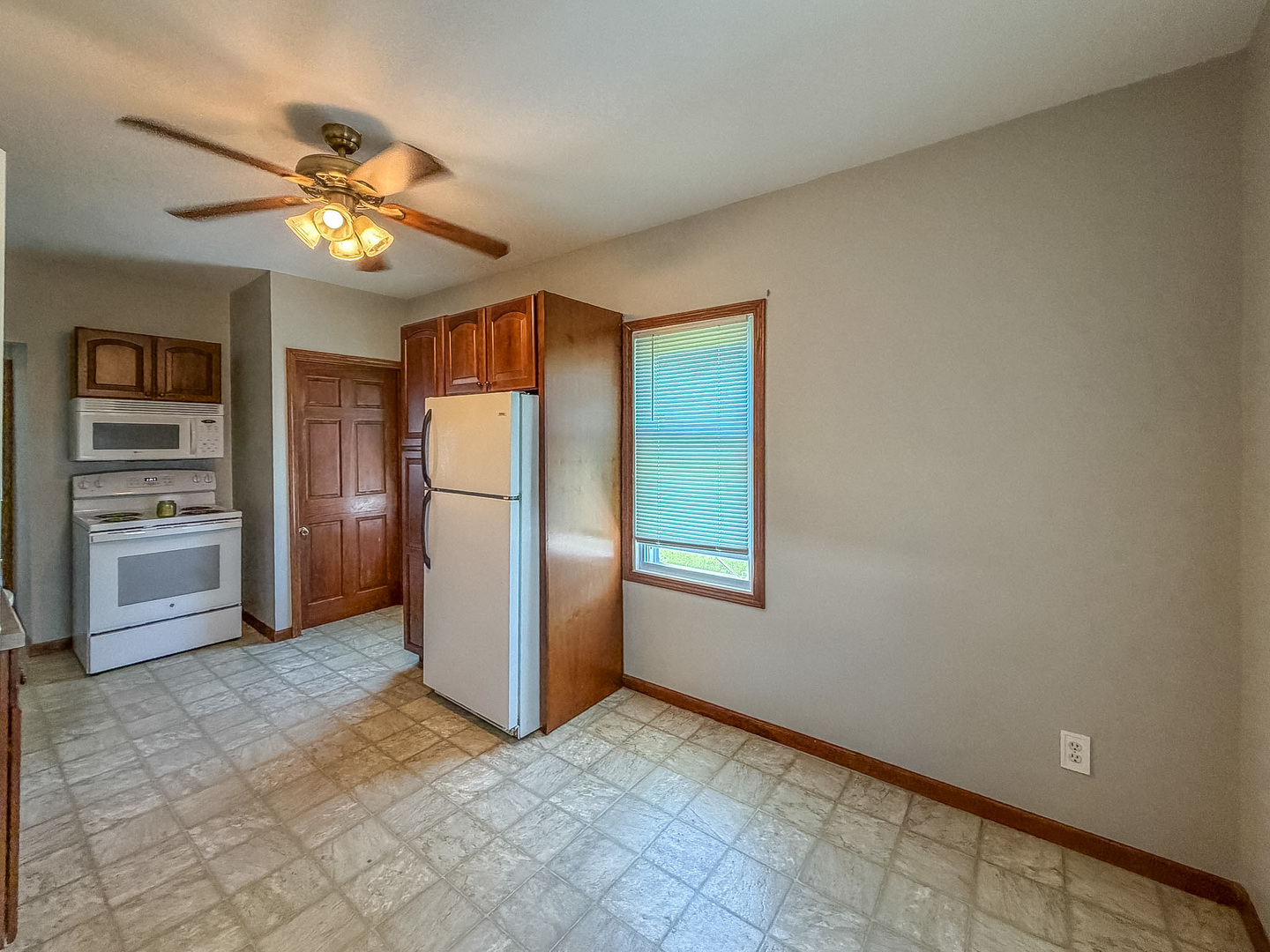 617 Edgar Avenue Property Photo 6
