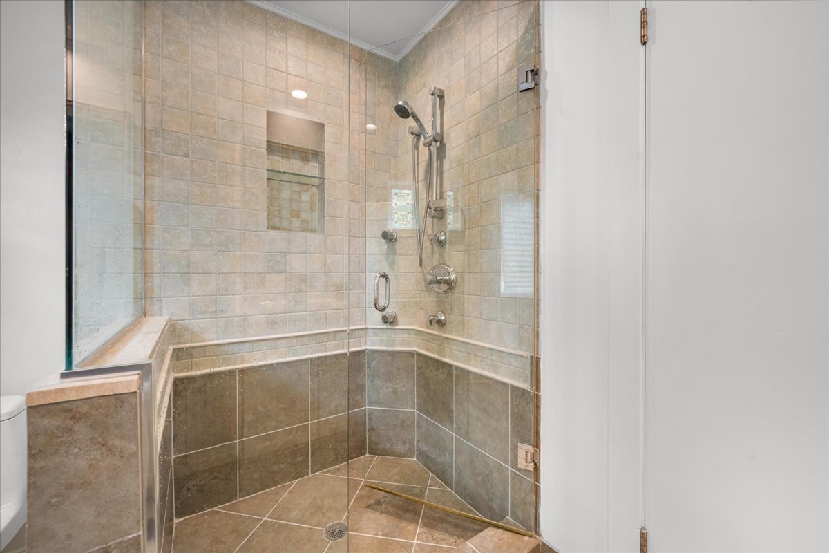 1347 Sunview Lane Property Photo 24