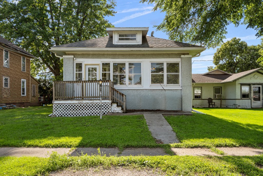 208 S Depot Street Property Photo 1