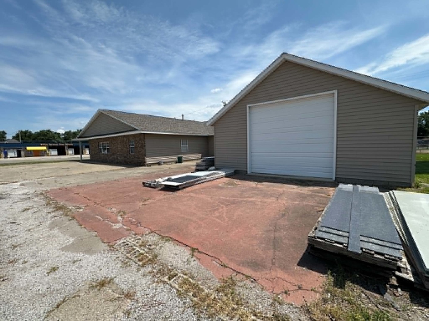 403 S Sycamore Property Photo 3