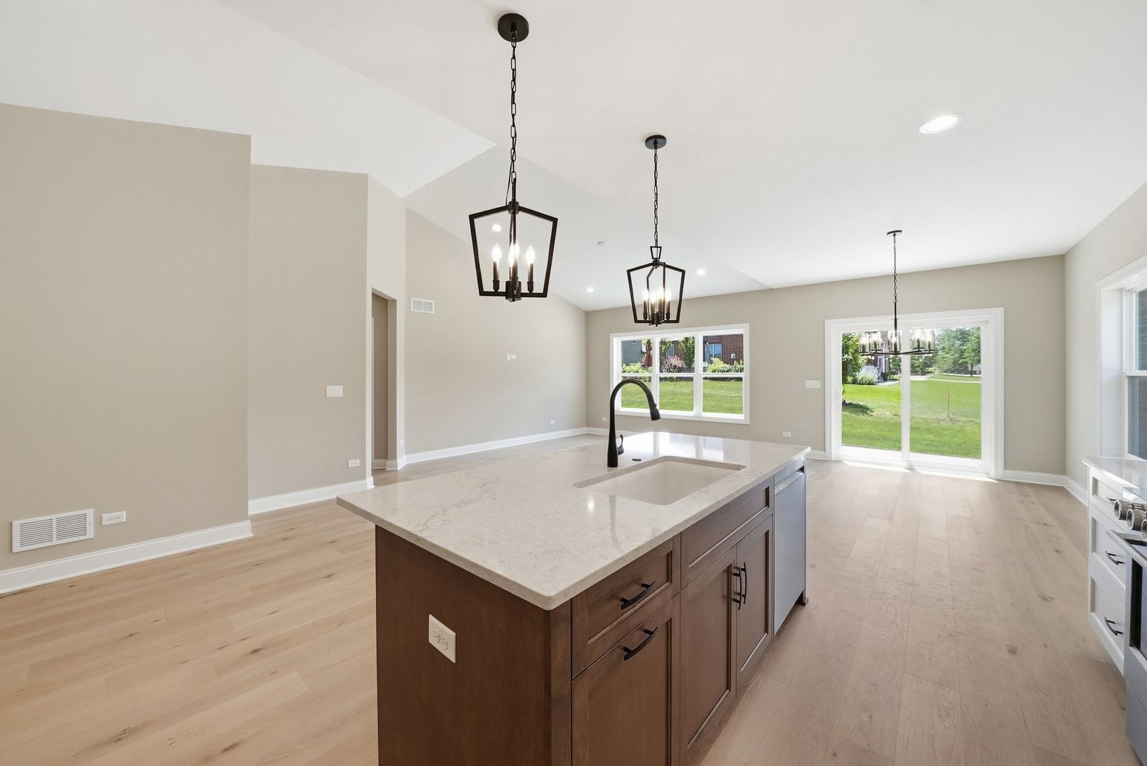 16590 Kayla Drive Property Photo 14