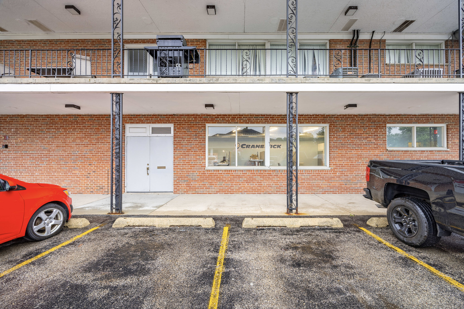 350 N York Street 2 Property Photo 1
