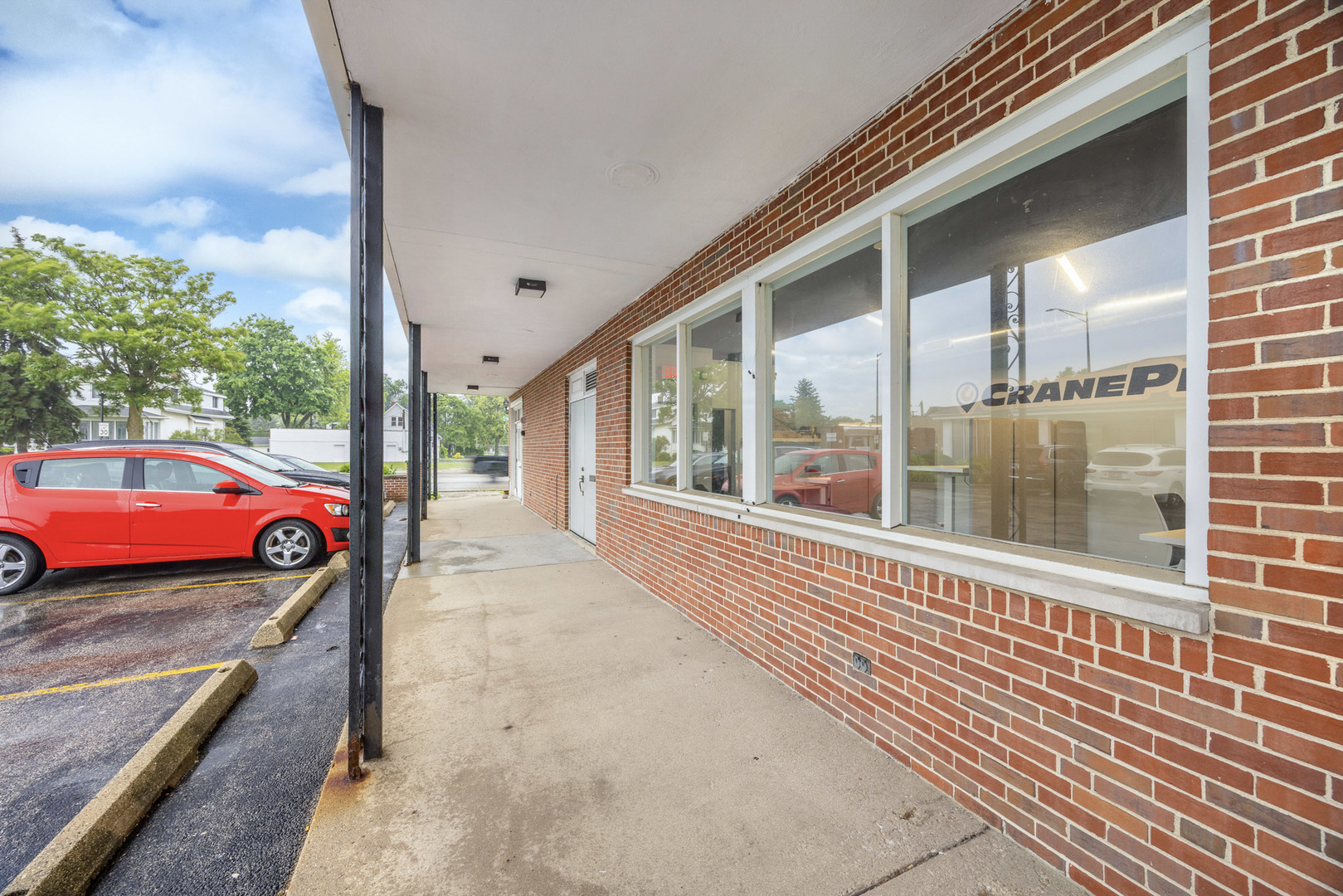 350 N York Street 2 Property Photo 3