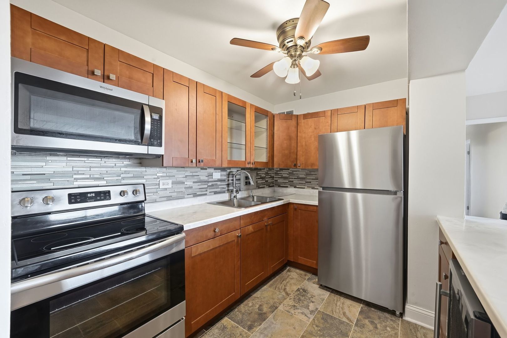 7337 S South Shore Drive 1030 Property Photo 7