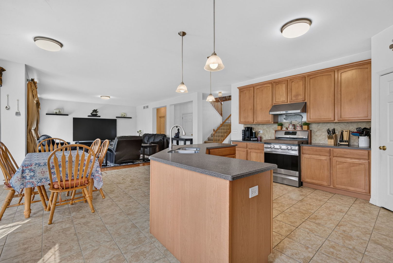 24501 Bay Creek Lane Property Photo 12