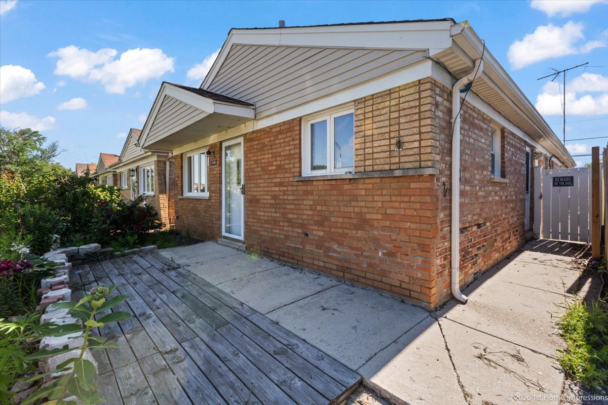 7749 Parkside Avenue Property Photo 4
