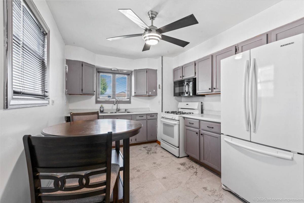 7749 Parkside Avenue Property Photo 9
