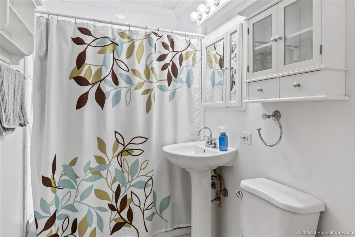7749 Parkside Avenue Property Photo 12