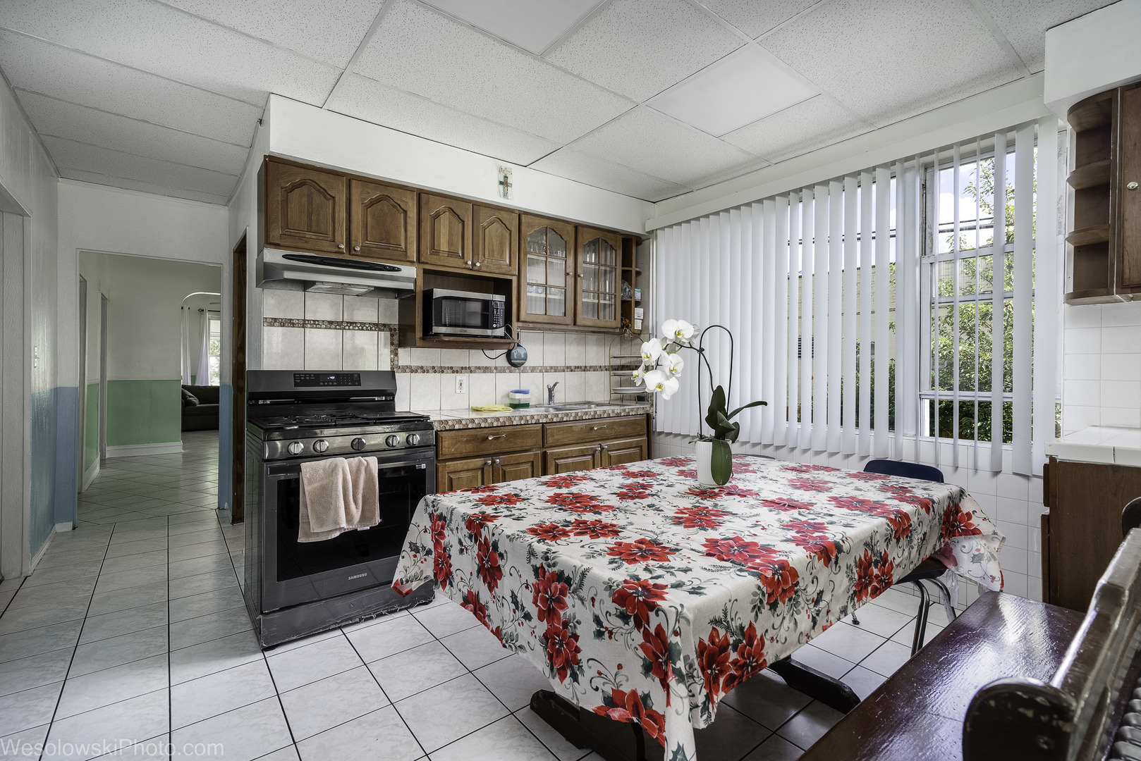 2416 N Rutherford Avenue Property Photo 12