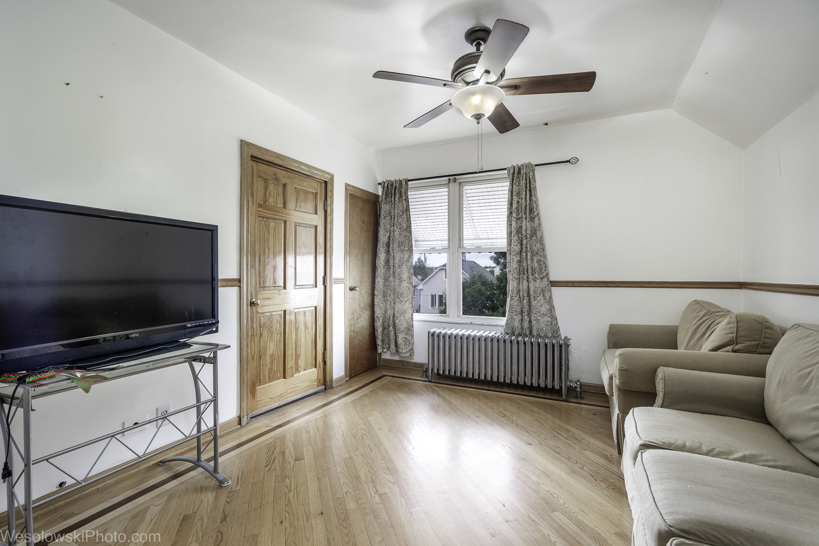 2416 N Rutherford Avenue Property Photo 13