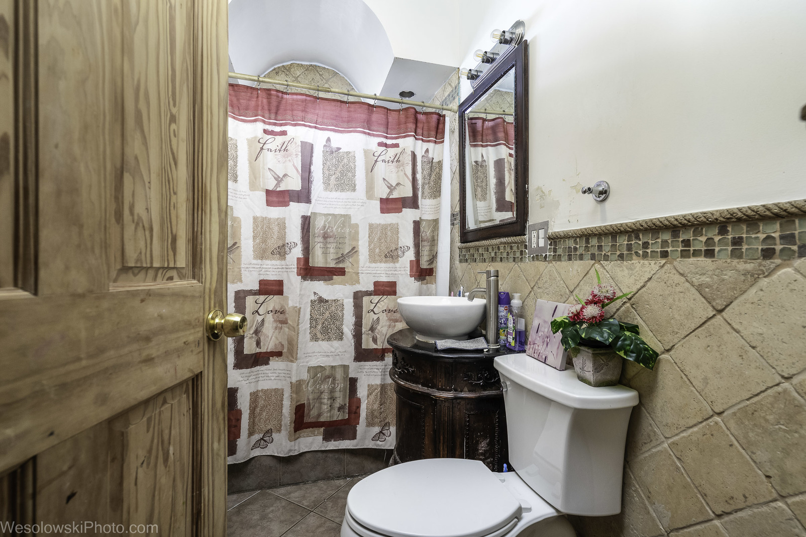 2416 N Rutherford Avenue Property Photo 18