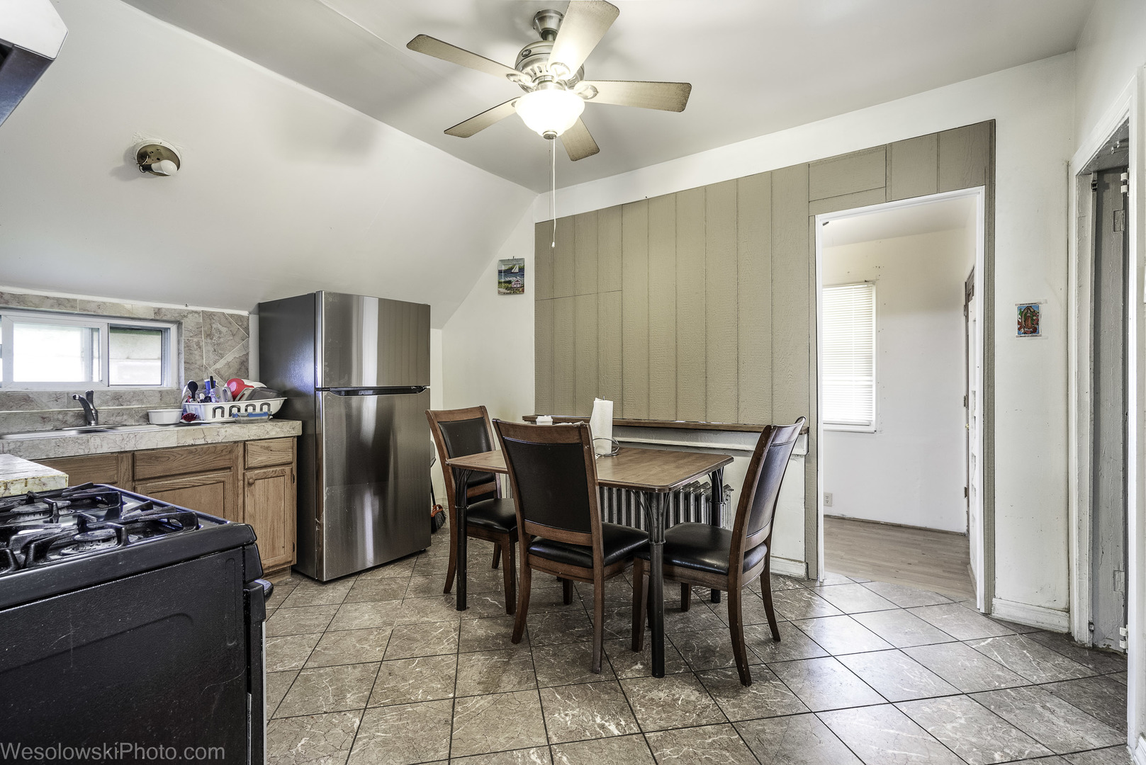 2416 N Rutherford Avenue Property Photo 20