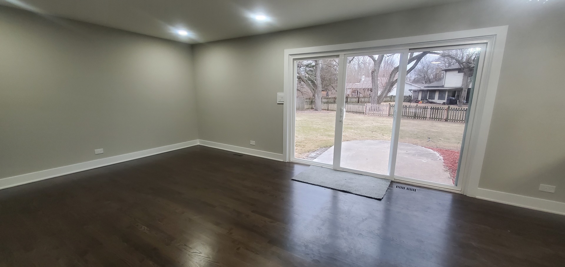 16 W Bailey Road Property Photo 6