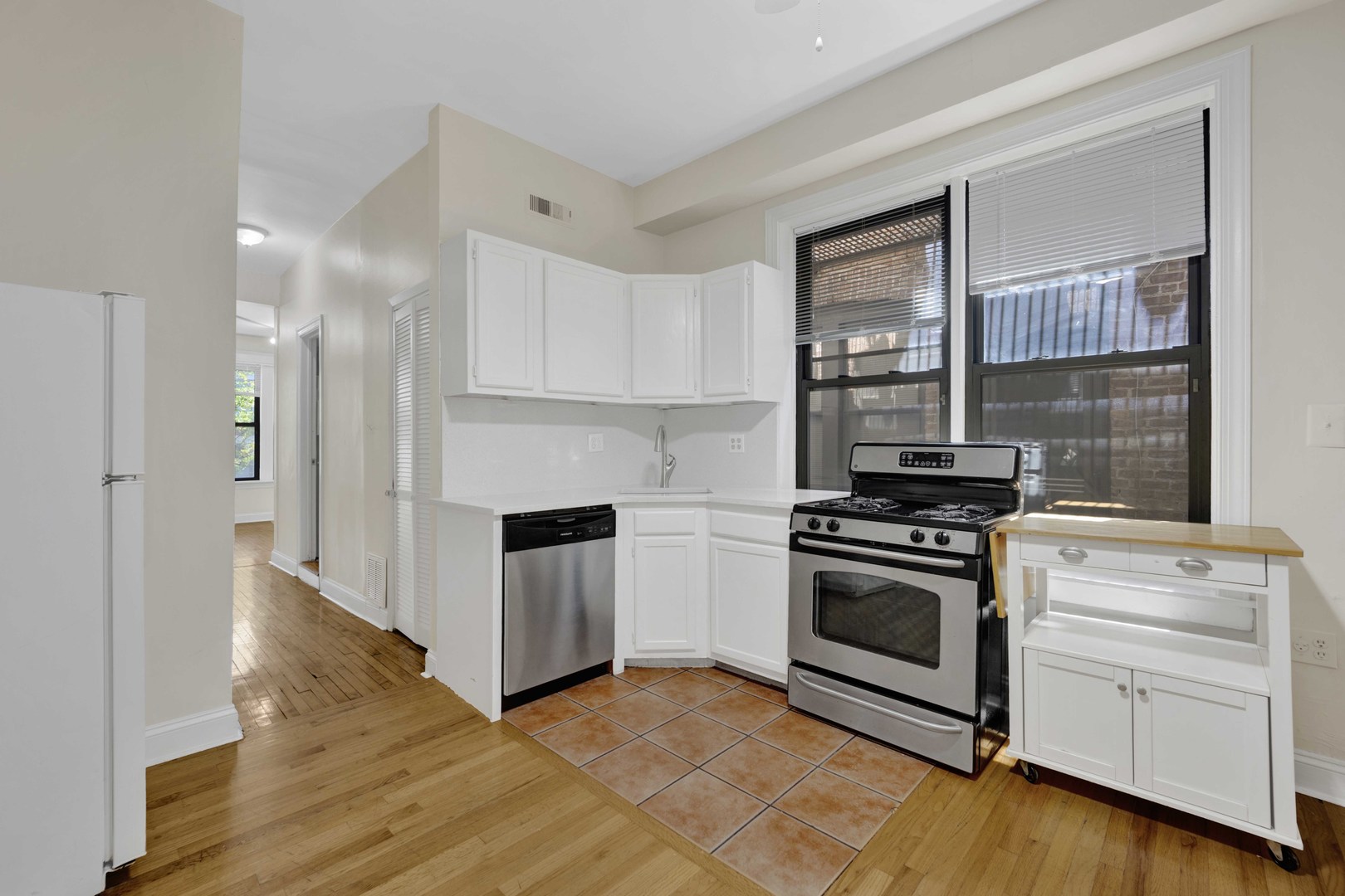 616 S Loomis Street 2 Property Photo 8