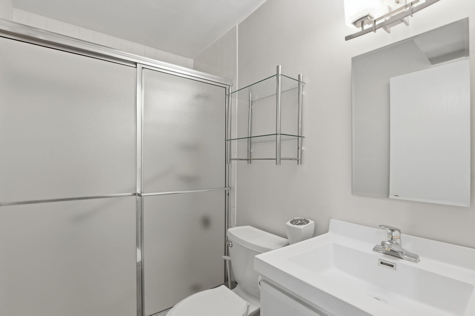 925 Spring Hill Drive 212 Property Photo 12