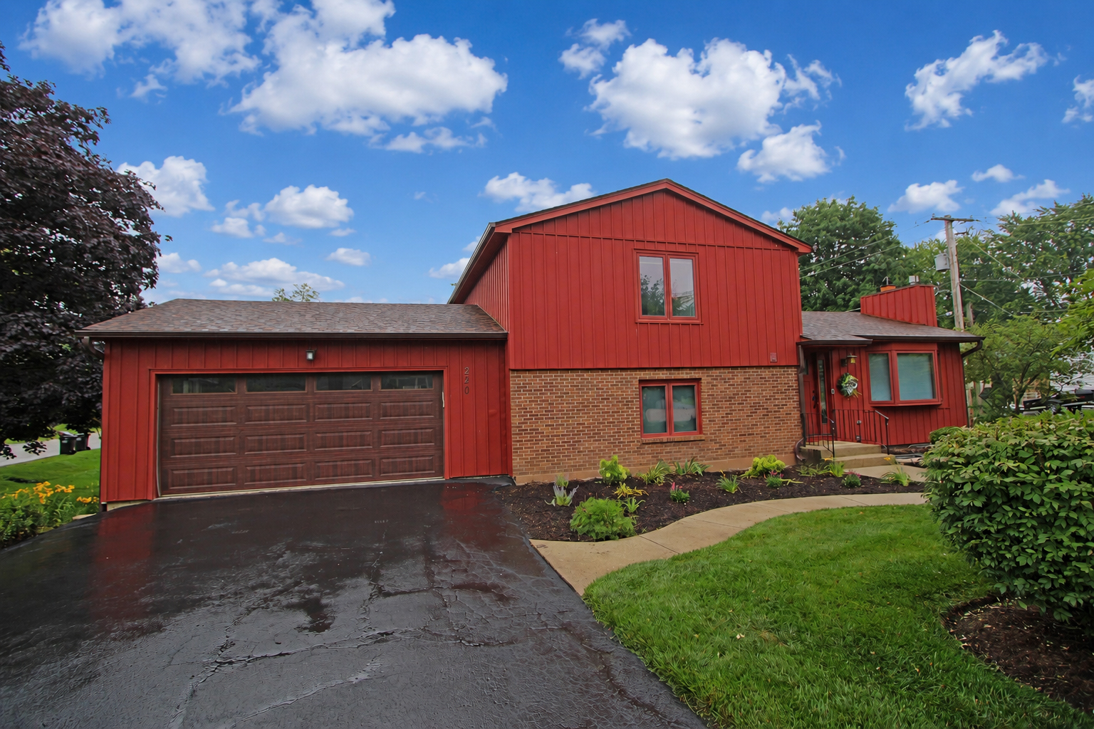 220 Fairway Road Property Photo 1