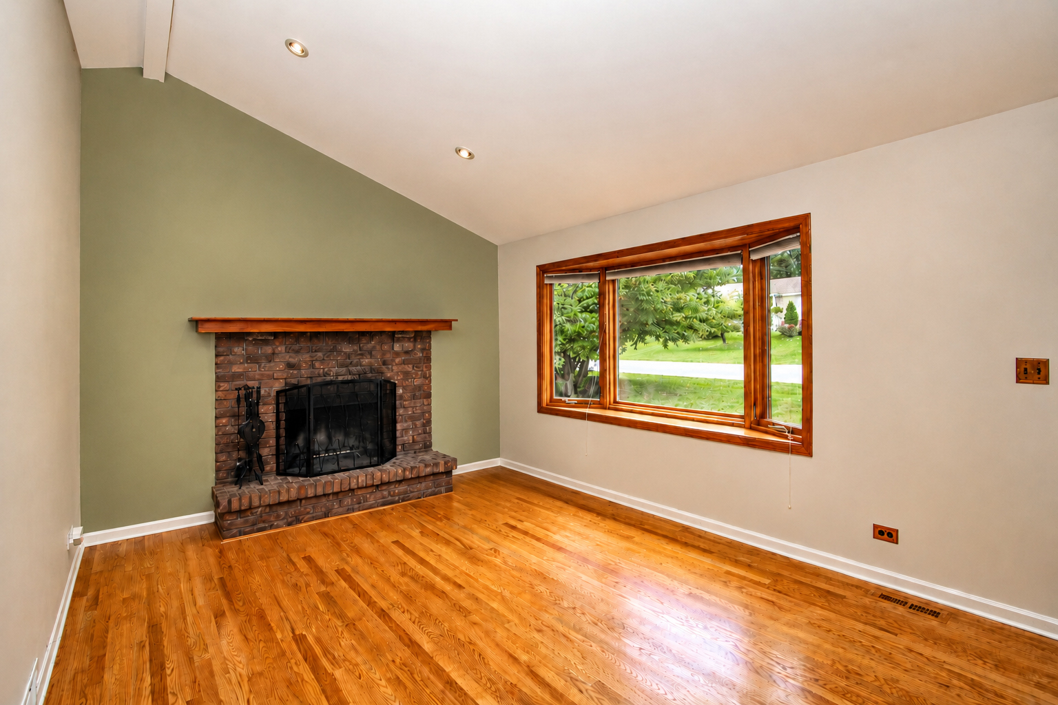 220 Fairway Road Property Photo 9