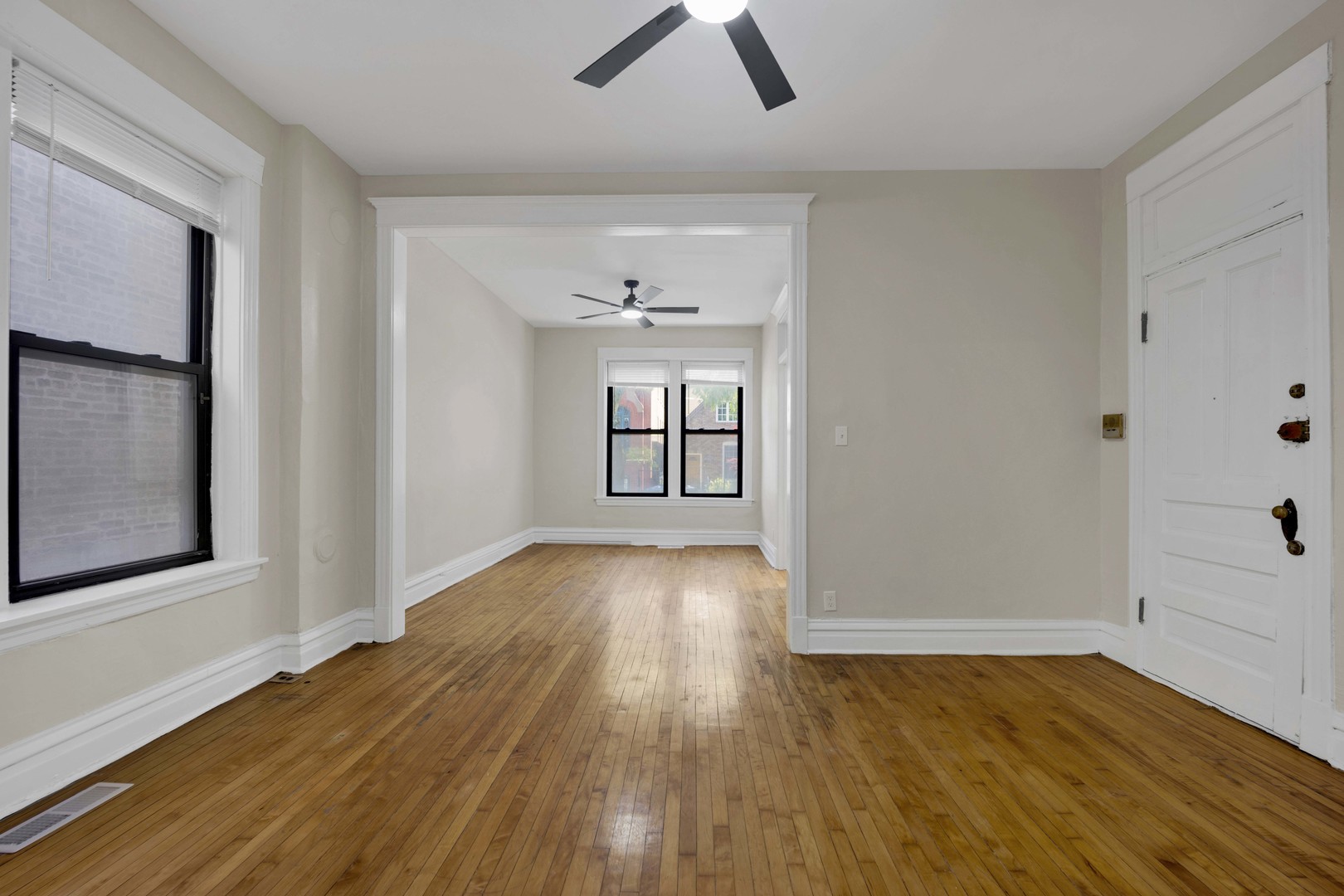 614 S Loomis Street 1 Property Photo 3