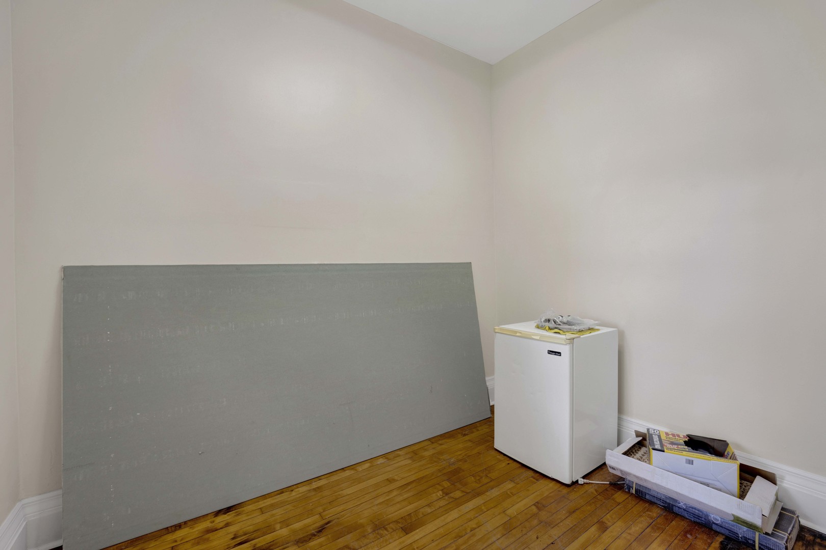 614 S Loomis Street 1 Property Photo 9