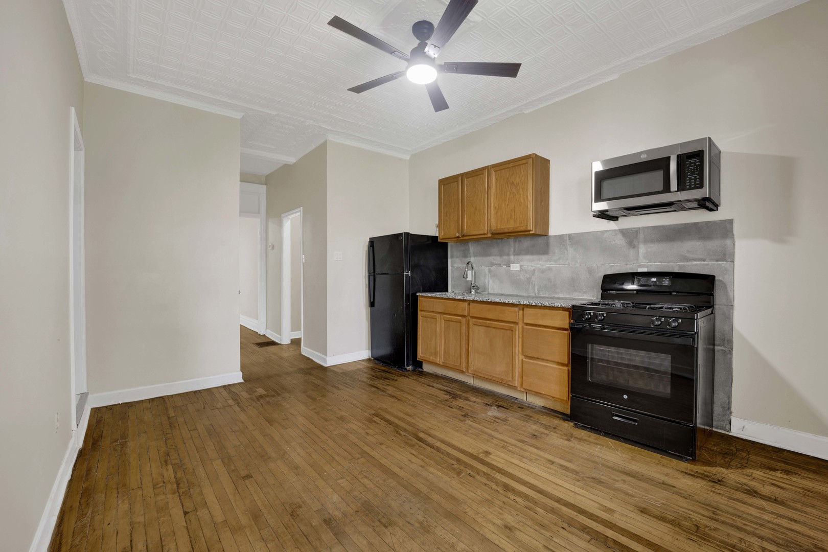 614 S Loomis Street 1 Property Photo 11