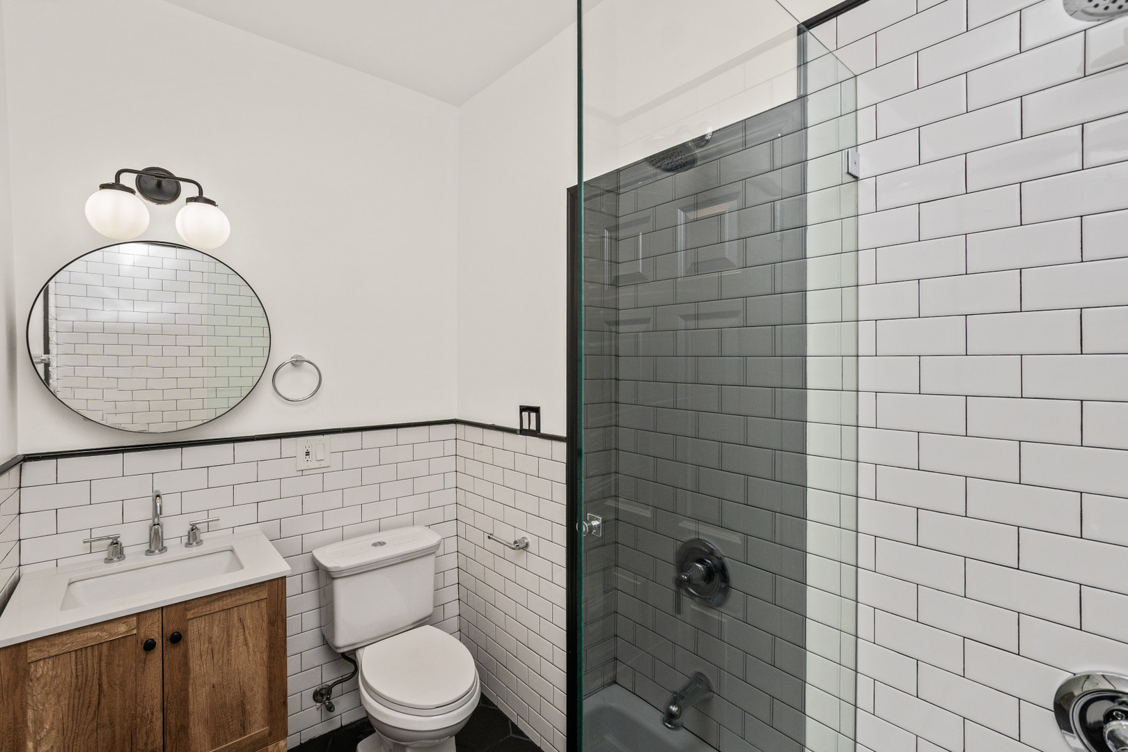 6808 S Paxton Avenue 2n Property Photo 12