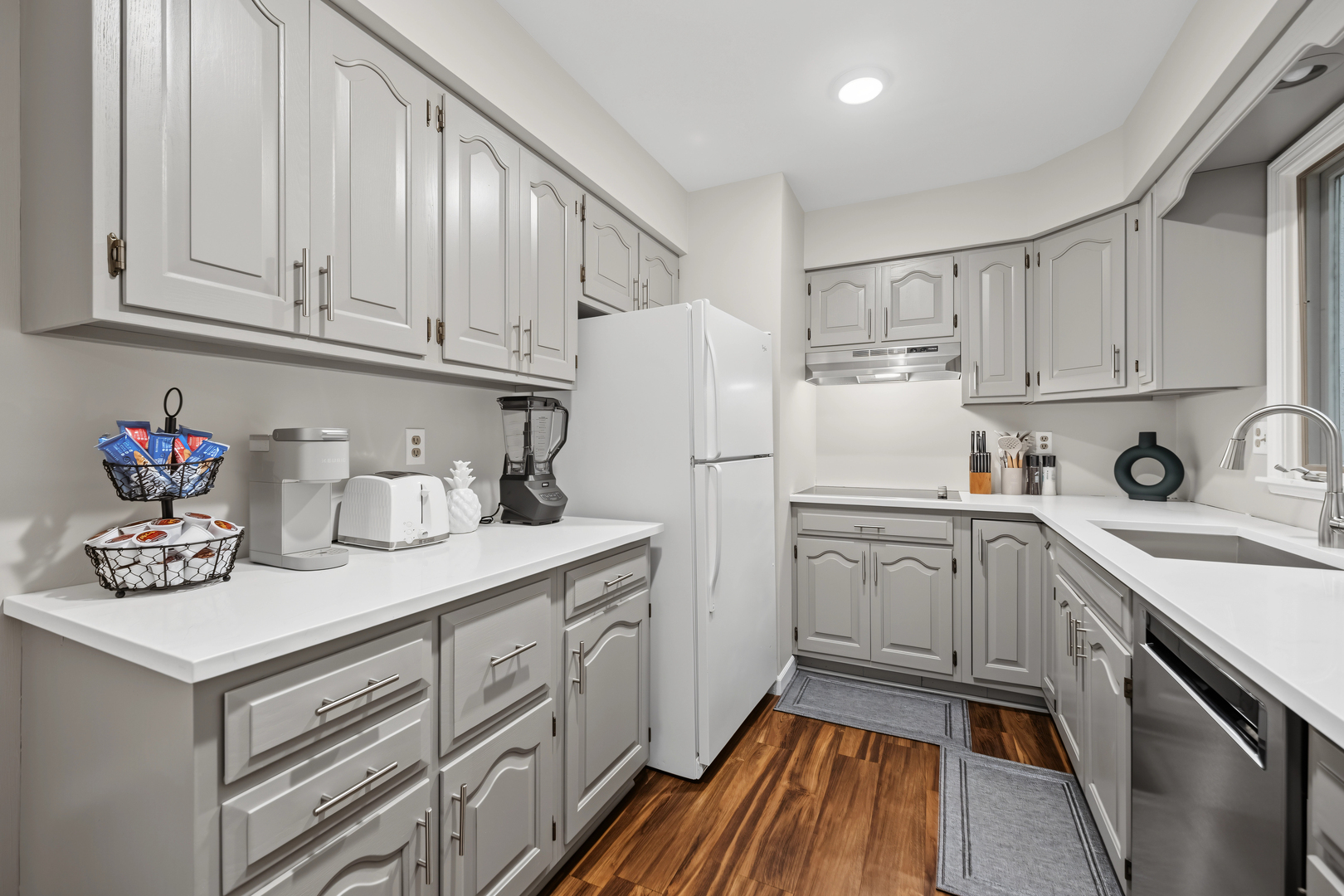 724 S New Street Property Photo 7