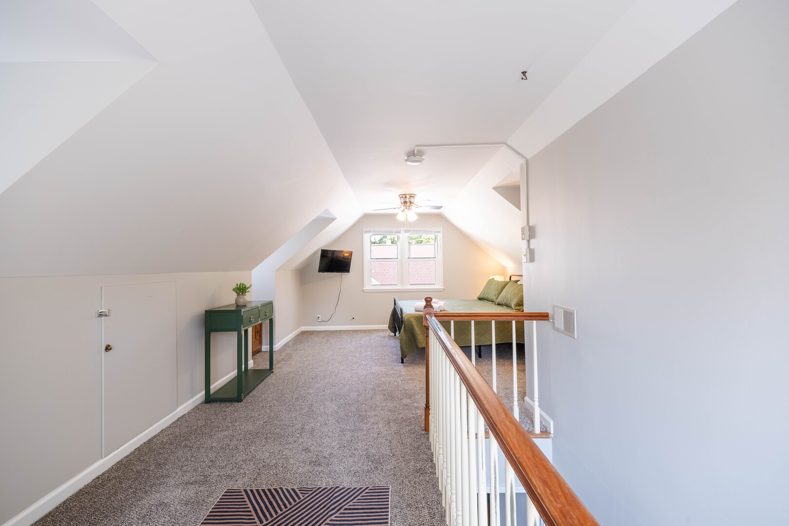 724 S New Street Property Photo 18