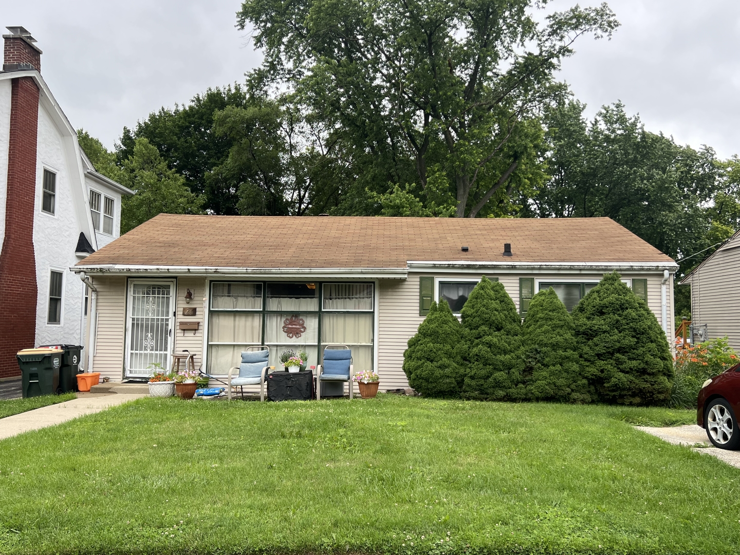 21 S Seymour Avenue Property Photo 1