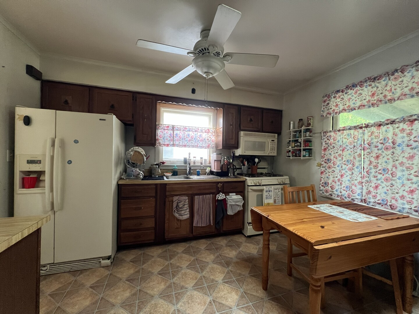 21 S Seymour Avenue Property Photo 10
