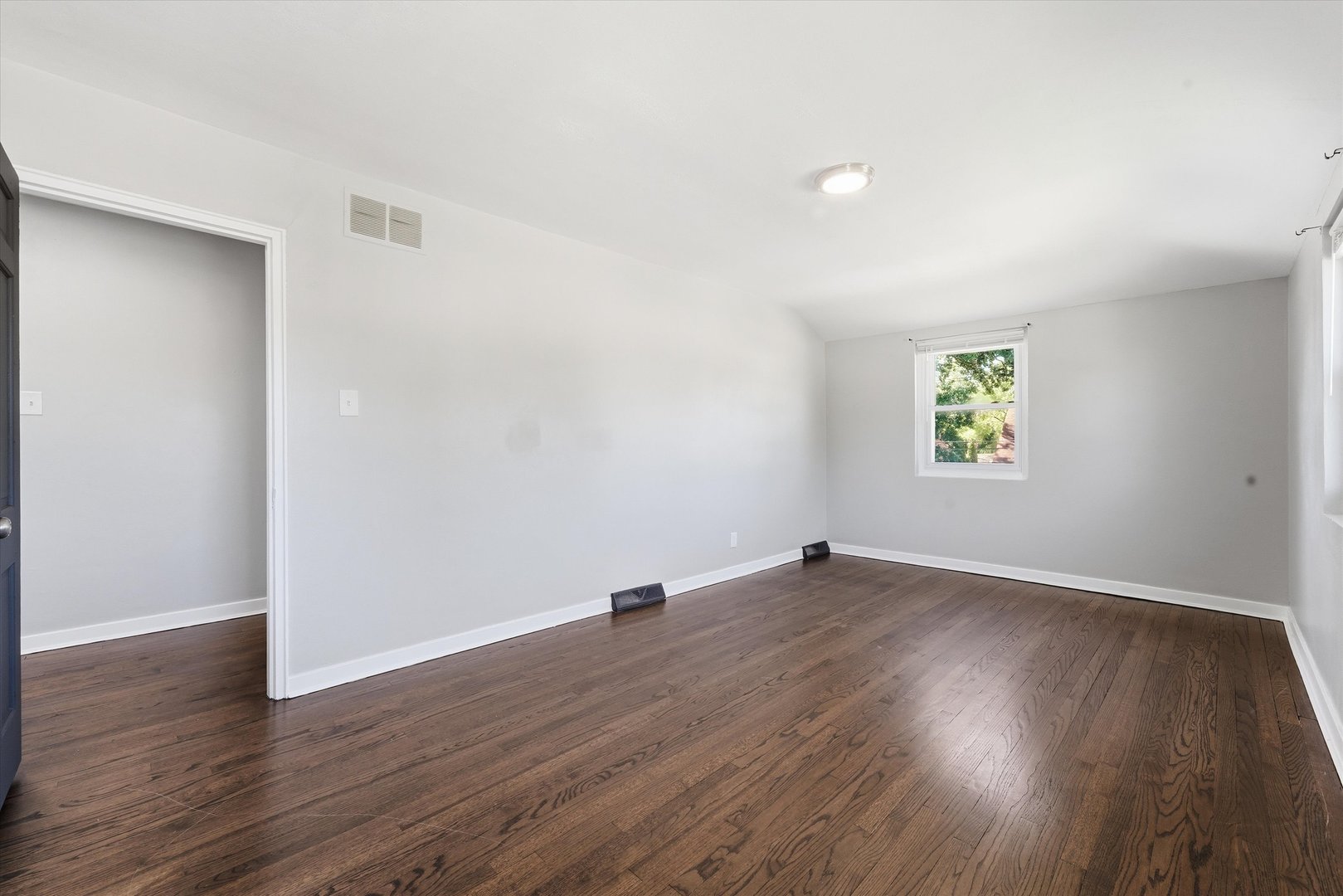 1547 Forest Avenue Property Photo 14