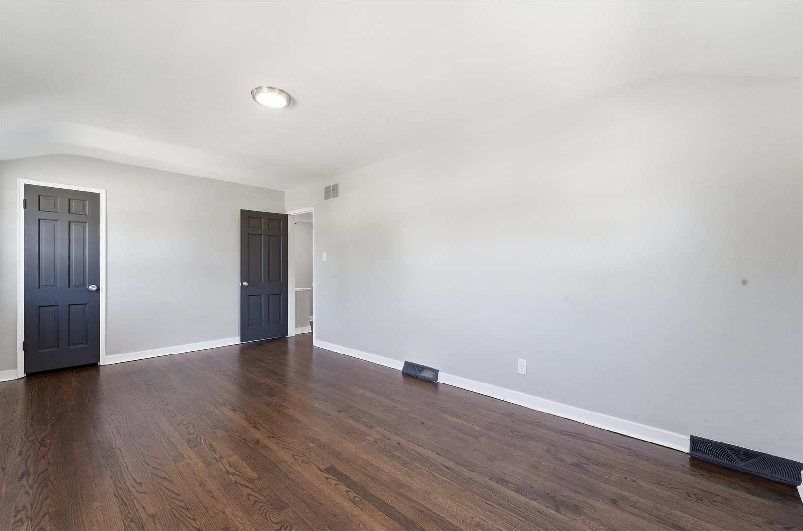 1547 Forest Avenue Property Photo 15