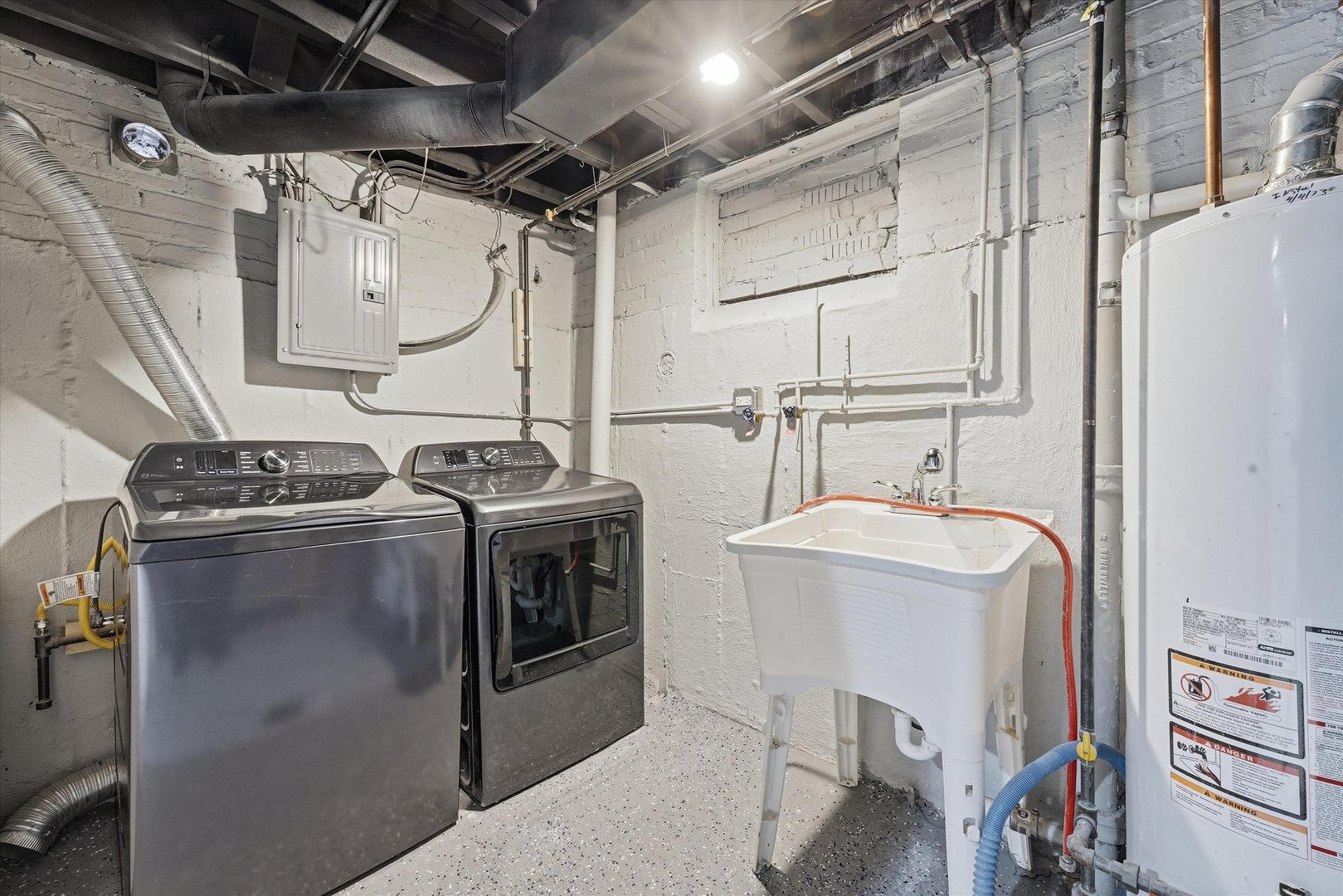 1547 Forest Avenue Property Photo 18