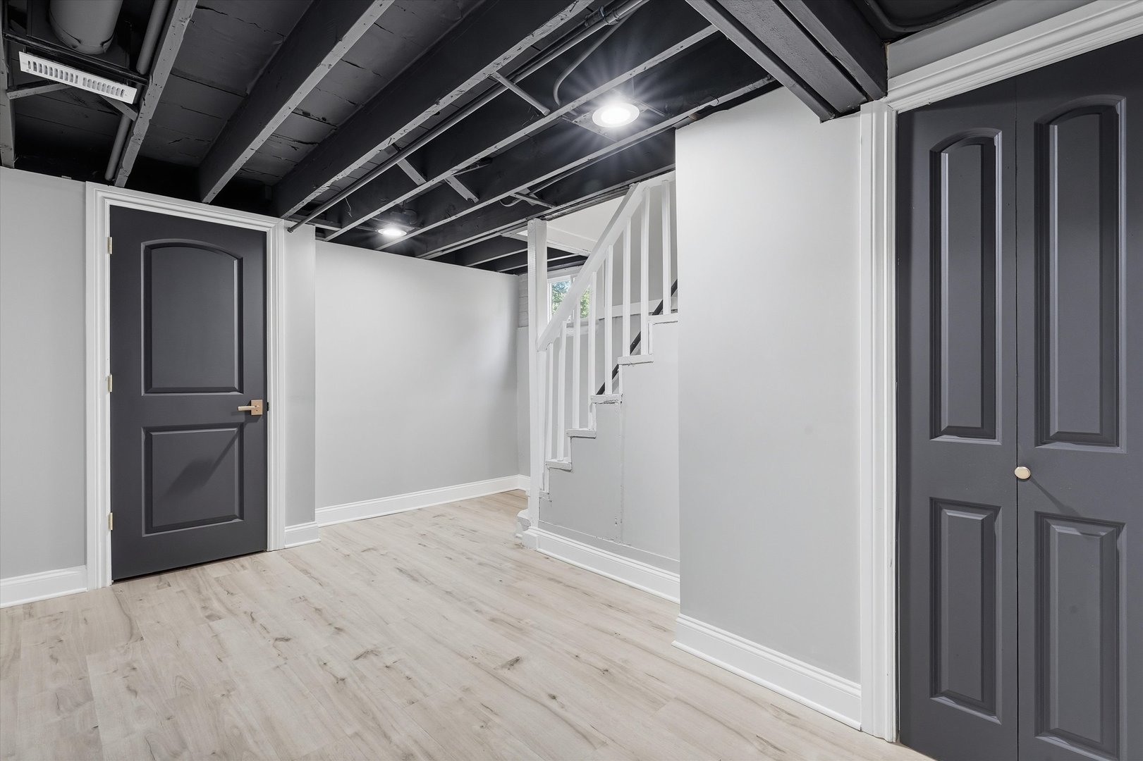 1547 Forest Avenue Property Photo 21