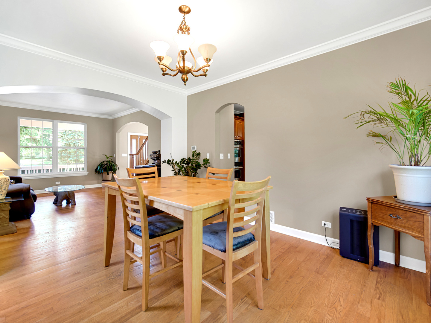 361 S Quentin Road Property Photo 6