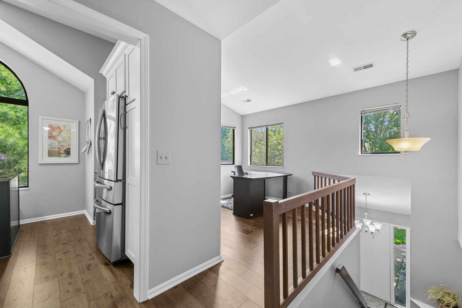 752 Shoreline Road 1077 Property Photo 3