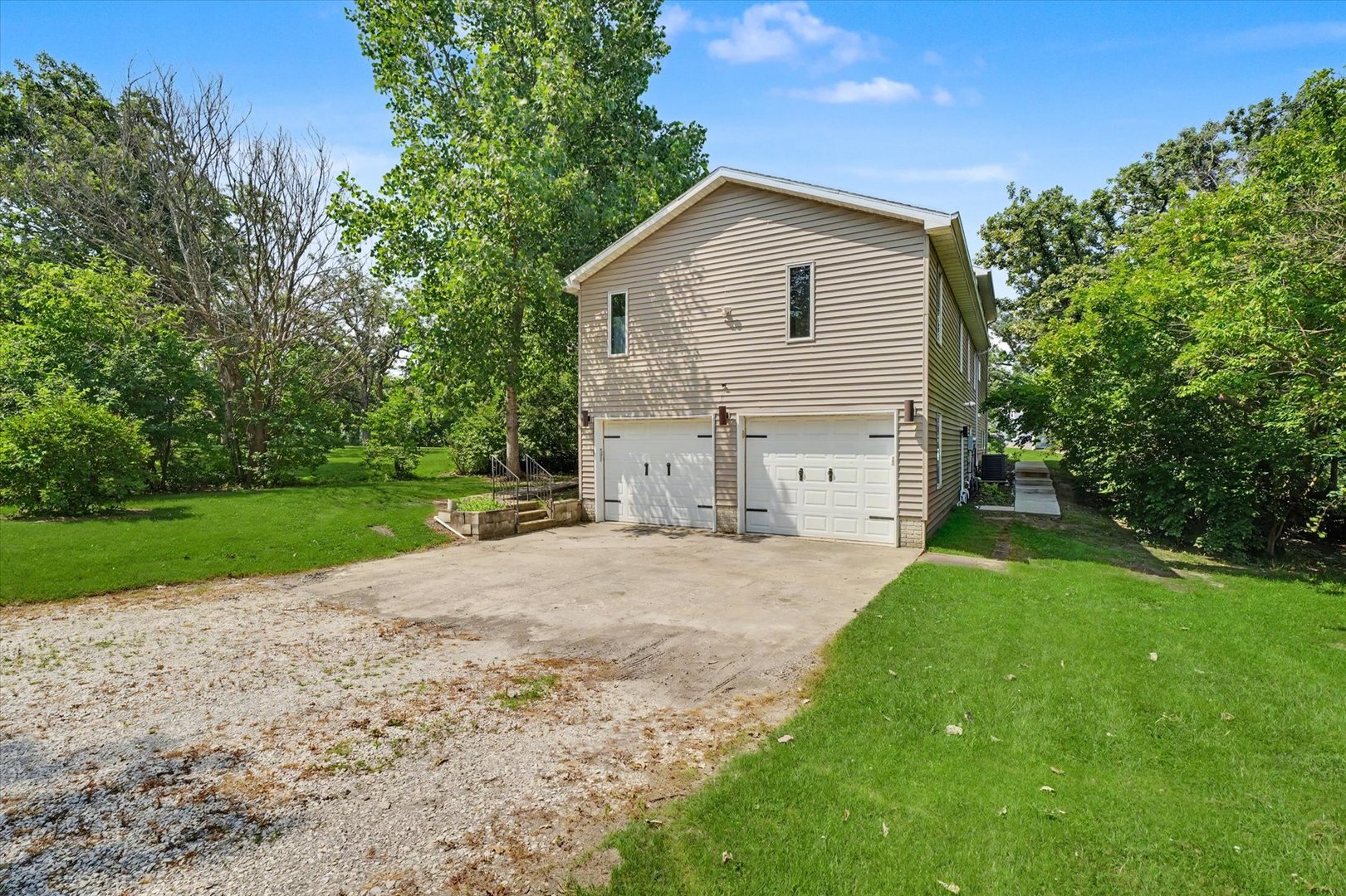 162 Iroquois Trail Property Photo 6