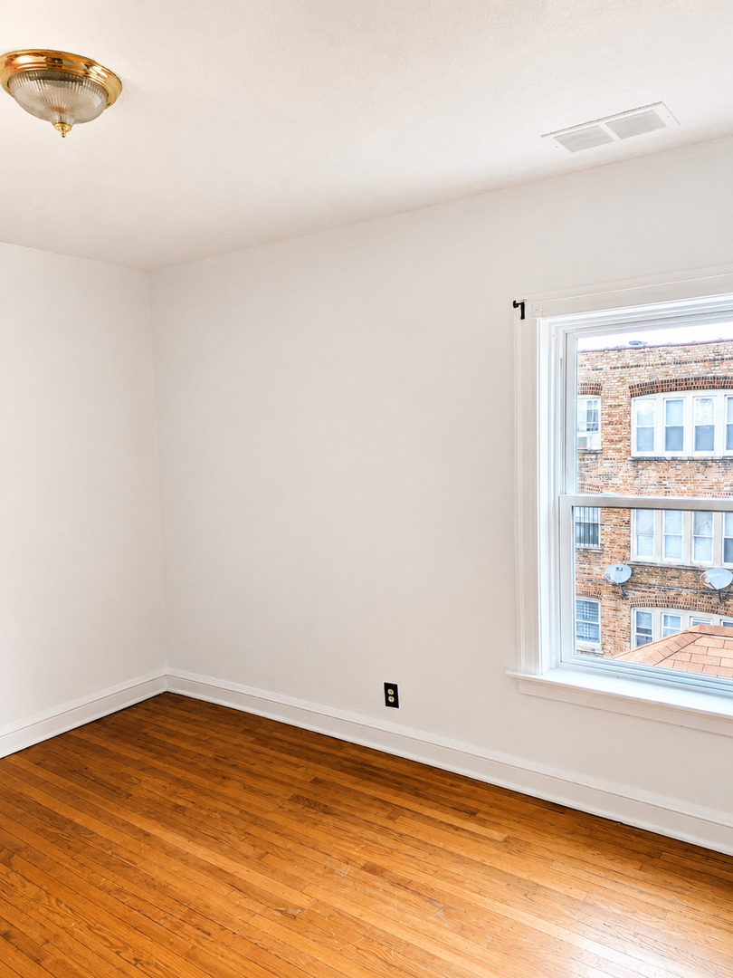 8010 S Marshfield Avenue Property Photo 3