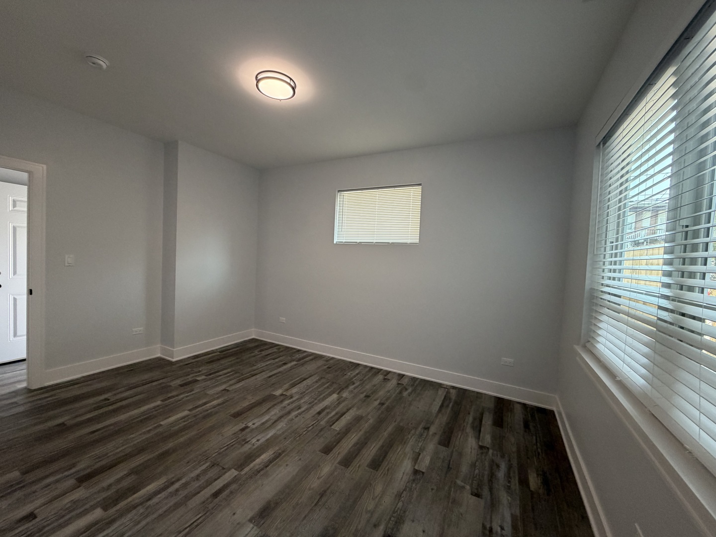 2849 W Monroe Street Property Photo 10