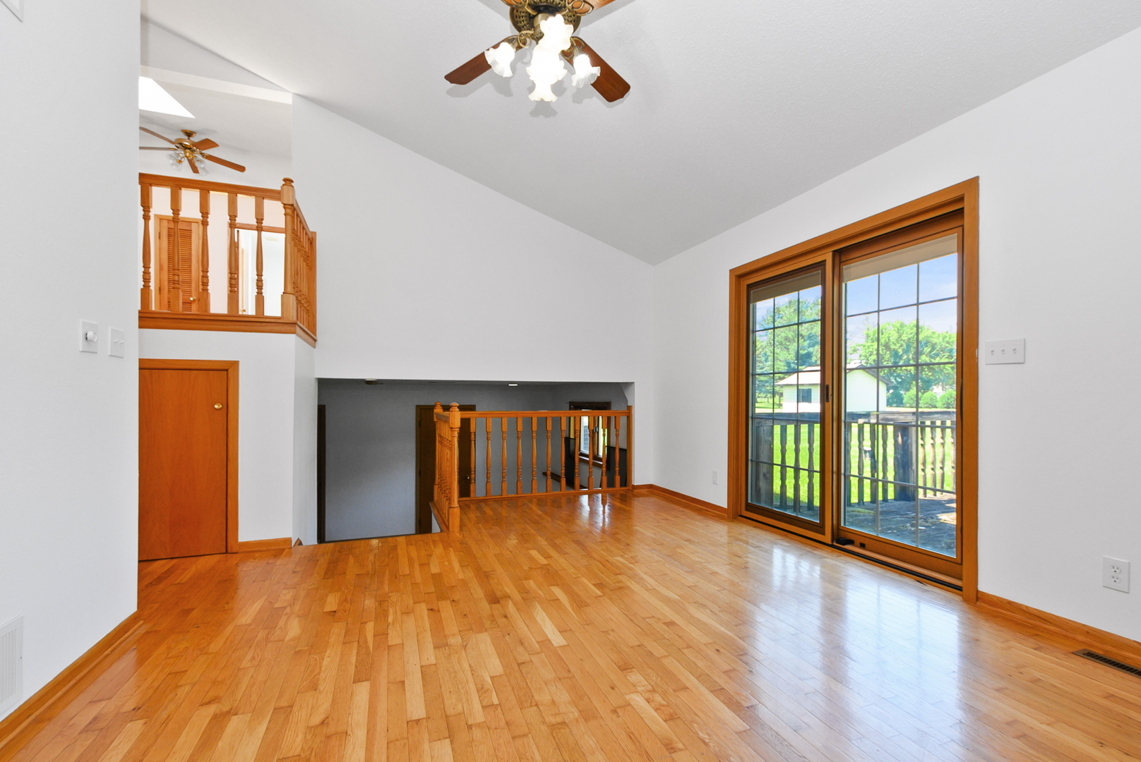 24662 W Red Oak Lane Property Photo 31