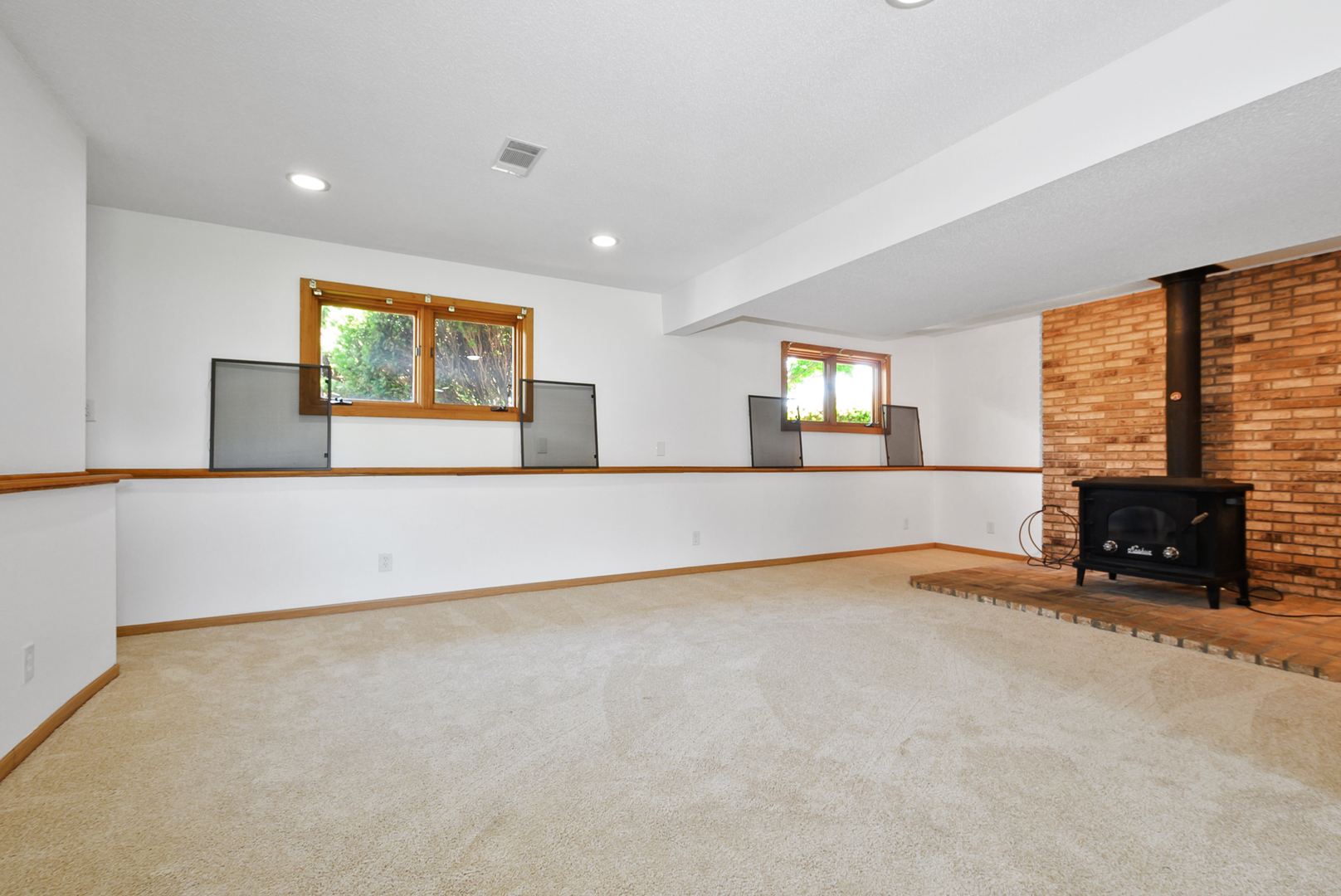 24662 W Red Oak Lane Property Photo 32
