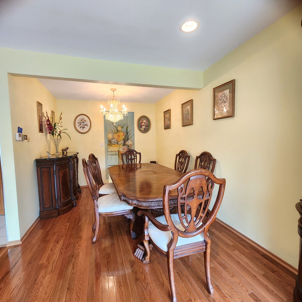 402 Honey Locust Drive Property Photo 3