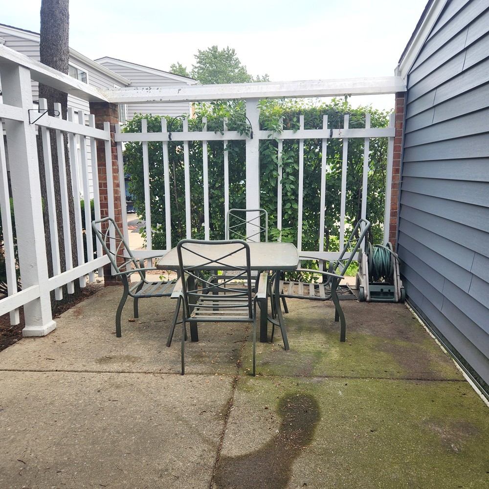 402 Honey Locust Drive Property Photo 10