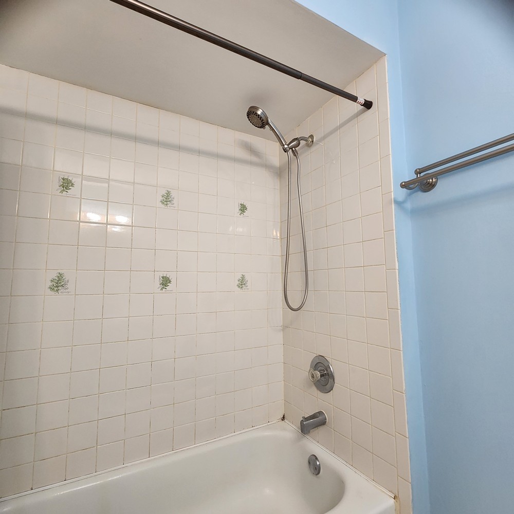 402 Honey Locust Drive Property Photo 15