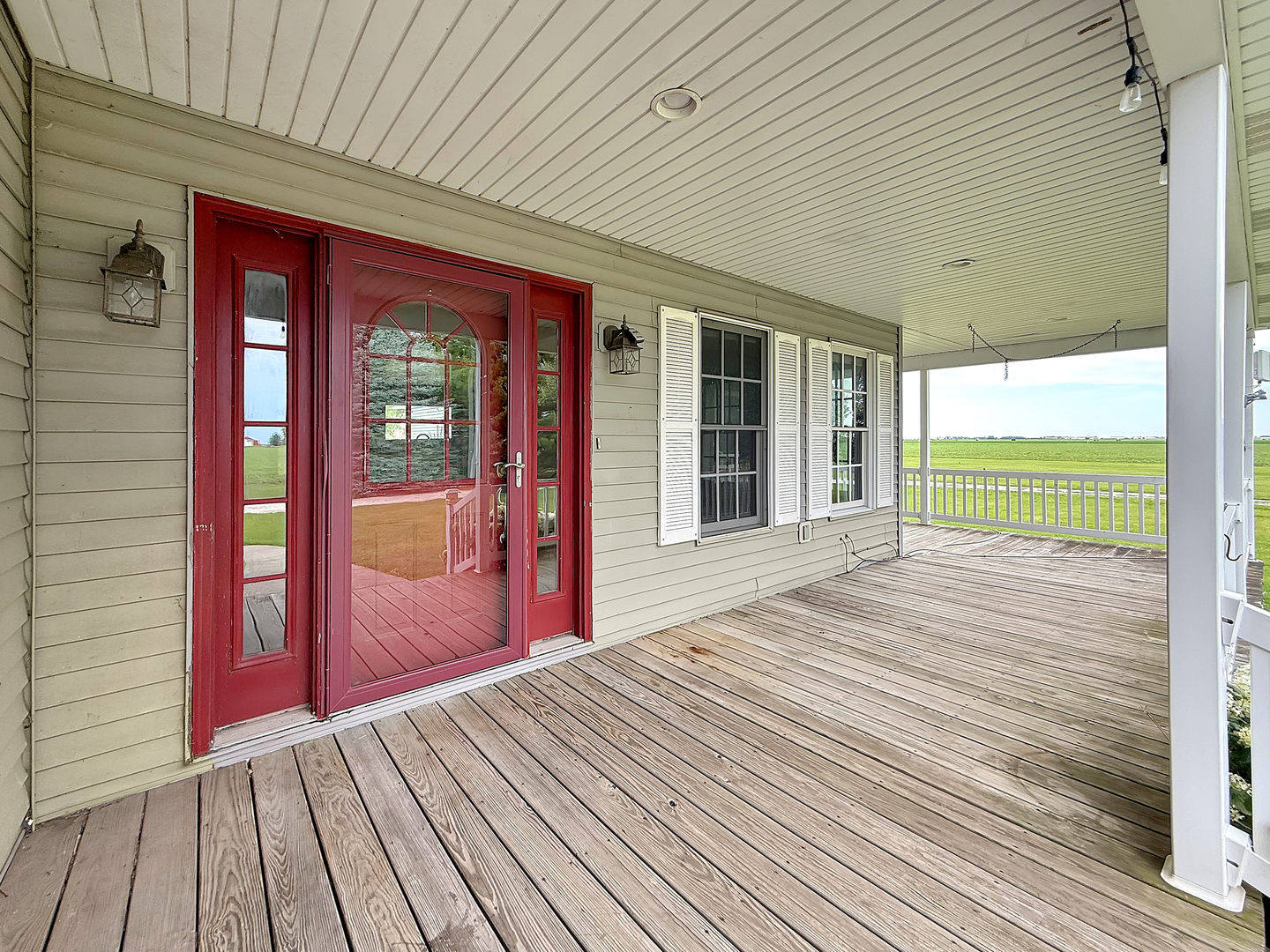 1321 County Road 3300 N. Property Photo 4