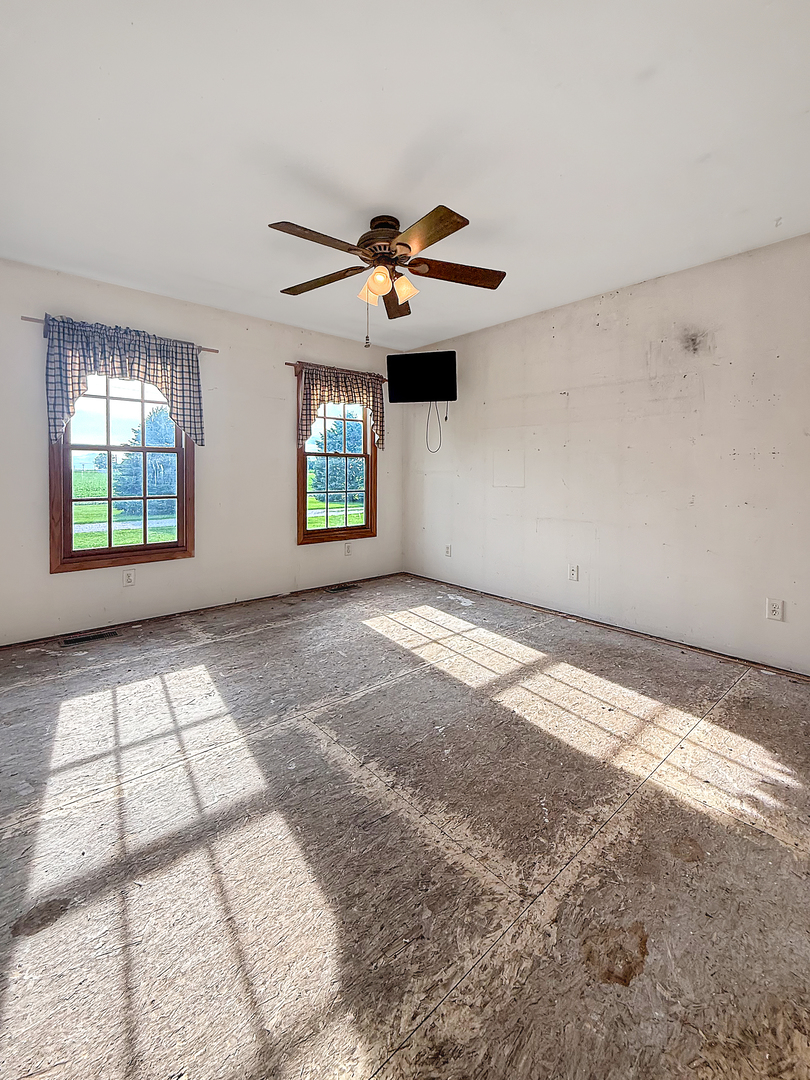 1321 County Road 3300 N. Property Photo 20