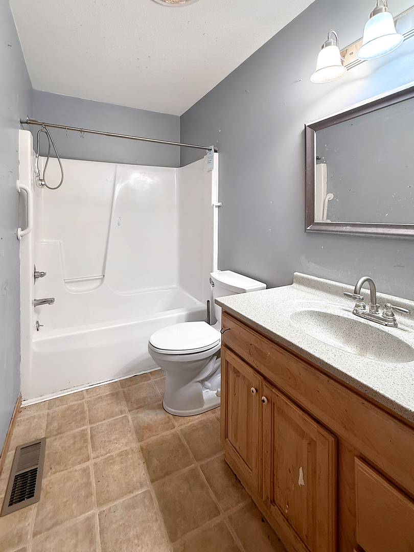1321 County Road 3300 N. Property Photo 21