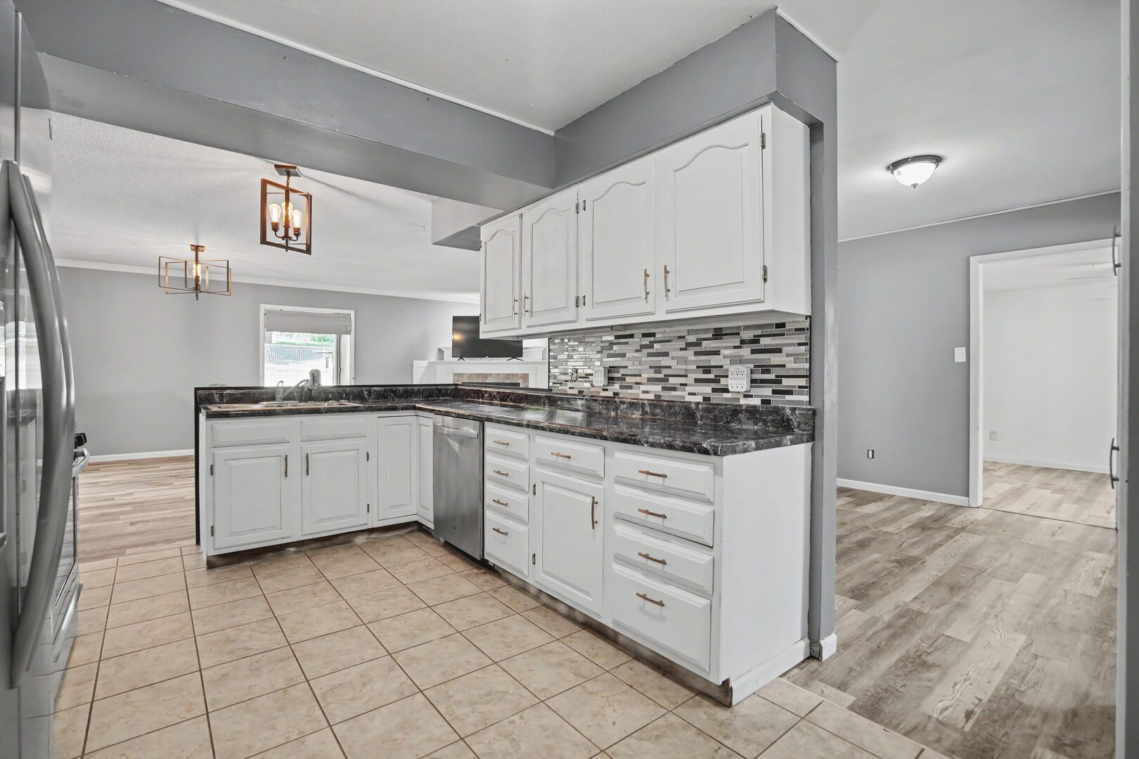 532 Meadowview Drive Property Photo 8