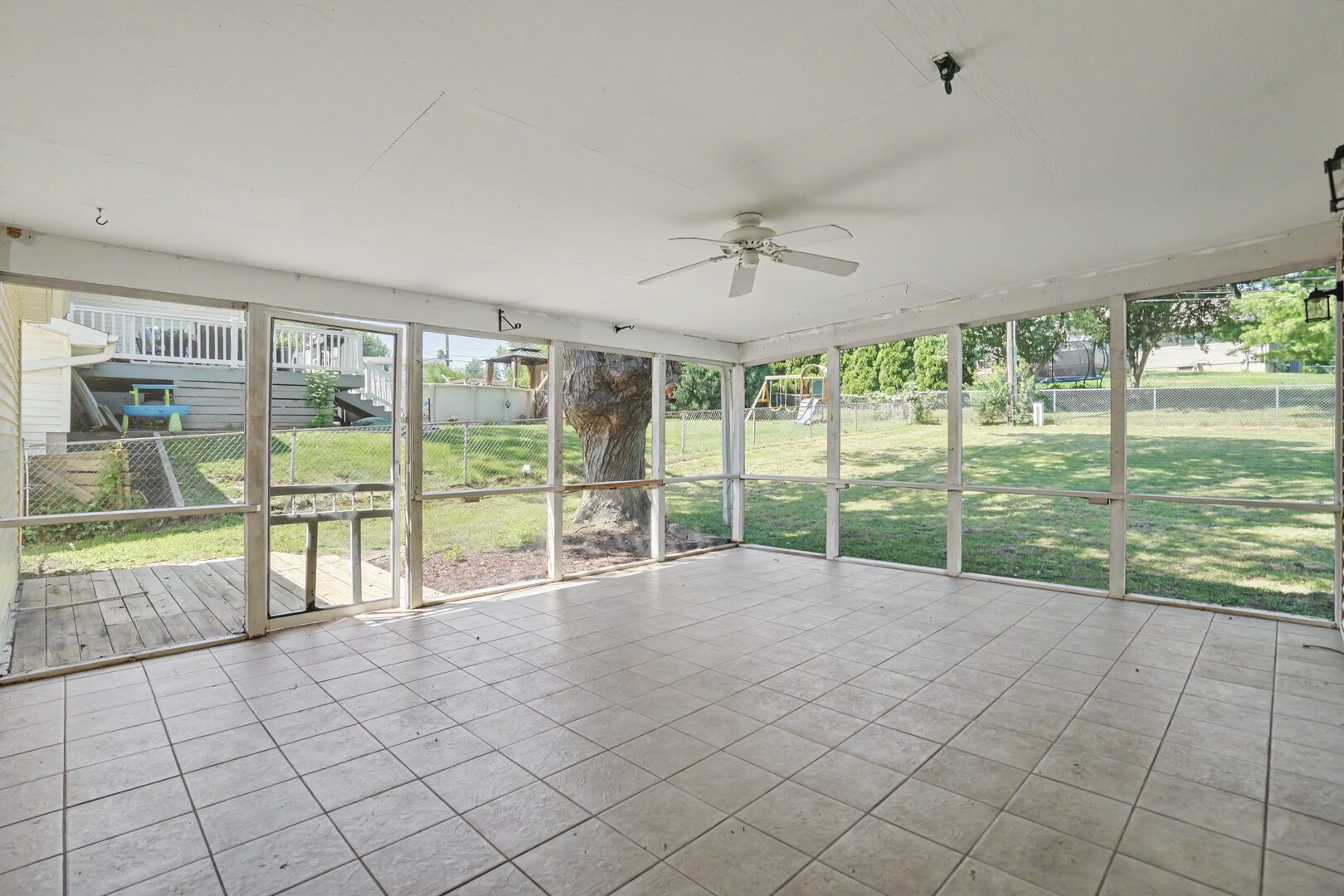 532 Meadowview Drive Property Photo 10