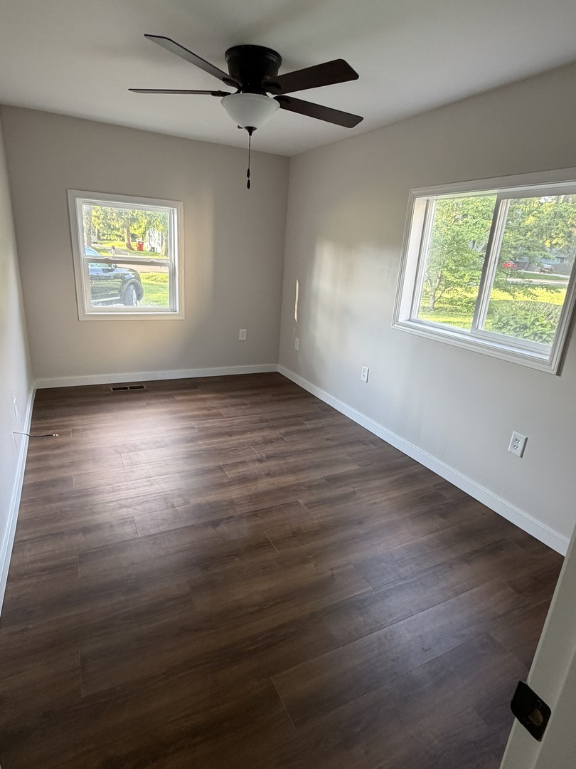 2601 W John Street Property Photo 8